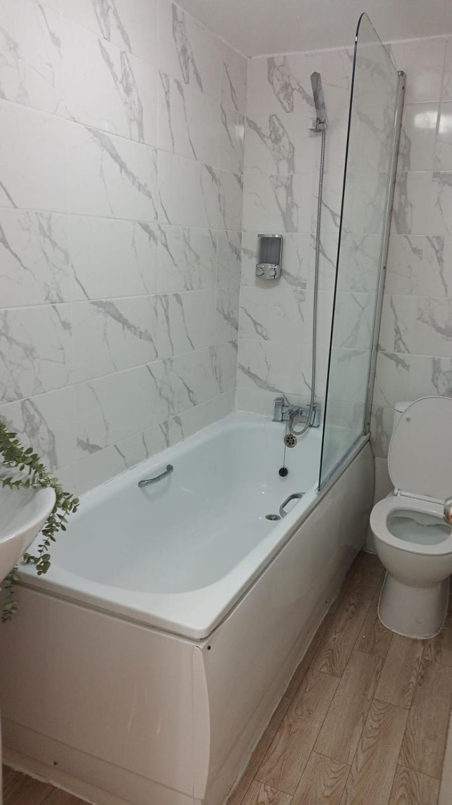 F2 2 Bed Flat In Hammersmith Opposite Olympia - Sleeps 5 People Londra