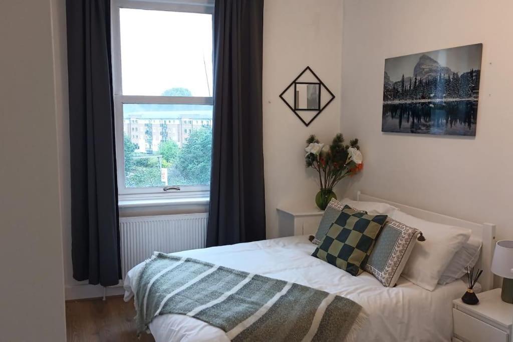 F2 2 Bed Flat In Hammersmith Opposite Olympia - Sleeps 5 People Appartamento